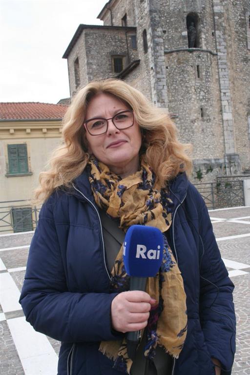 Debora Ergas (La Vita in Diretta) TELEGIORNALISTE FANS FORUM