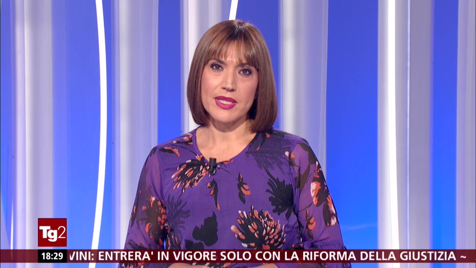 Carola Carulli 44 - TELEGIORNALISTE FANS FORUM