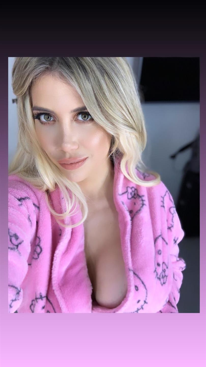 Wanda nara robe